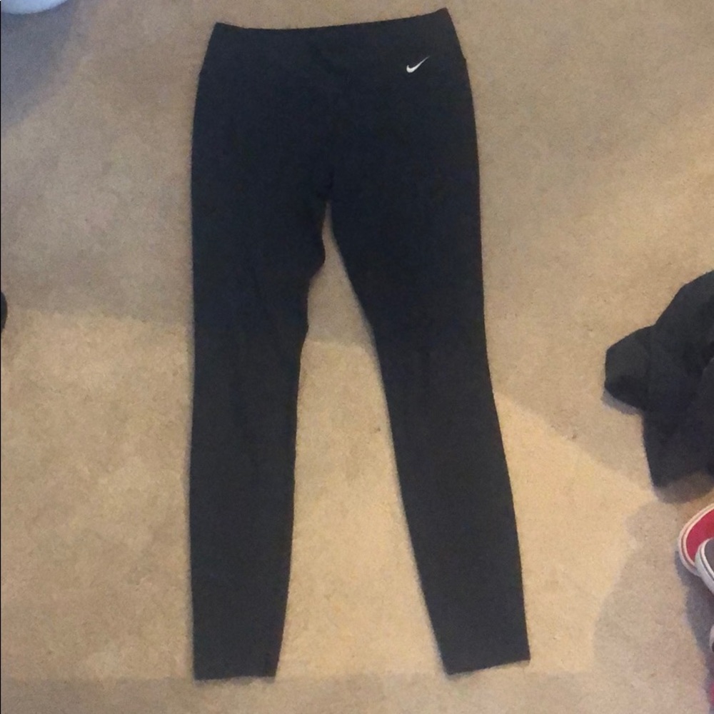 Black leggings